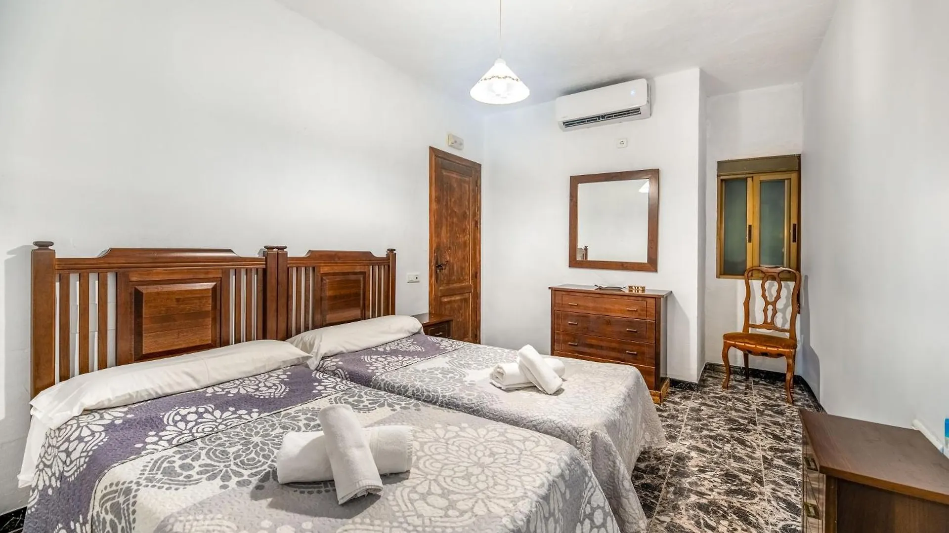 Pensjonat Hotel El Abuelo Guaro
