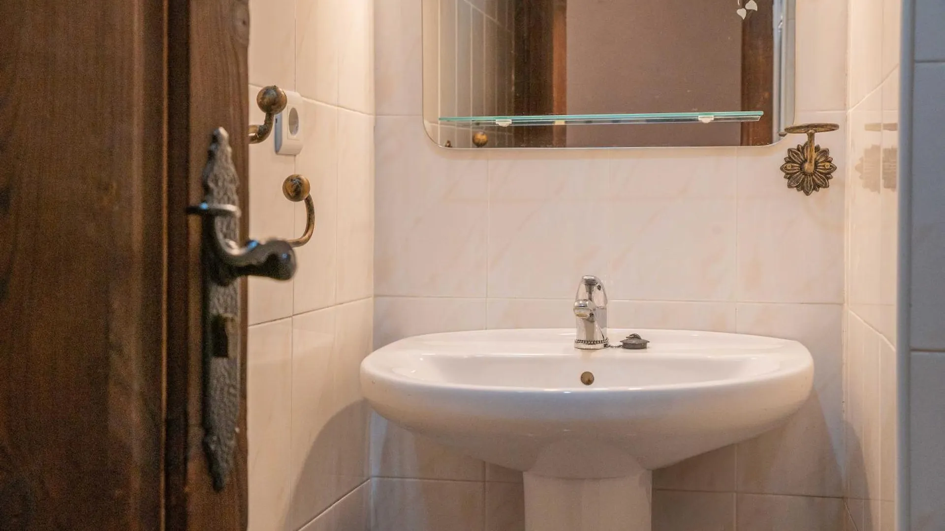 Hotel El Abuelo Guaro Hiszpania