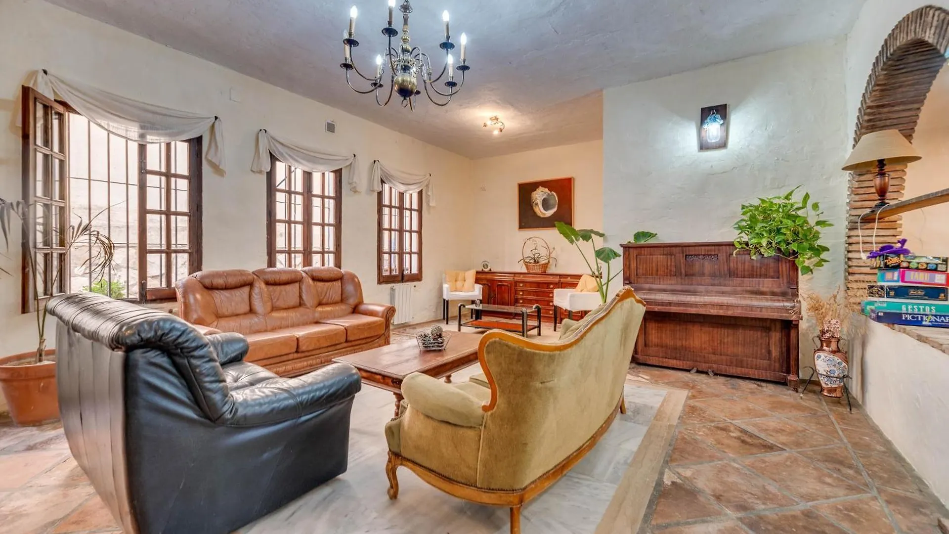 Hotel El Abuelo Guaro Hiszpania